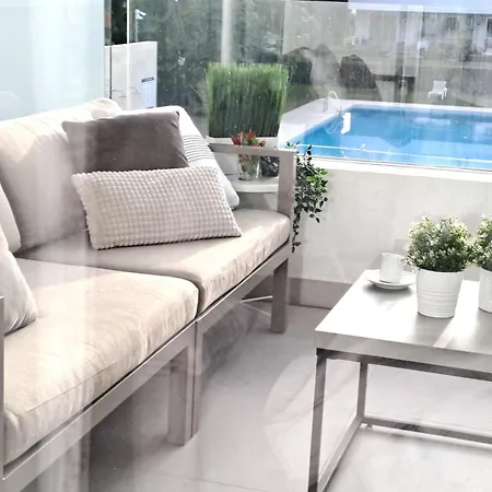 Noctua Luxury Belair 005 Lejlighed Estepona